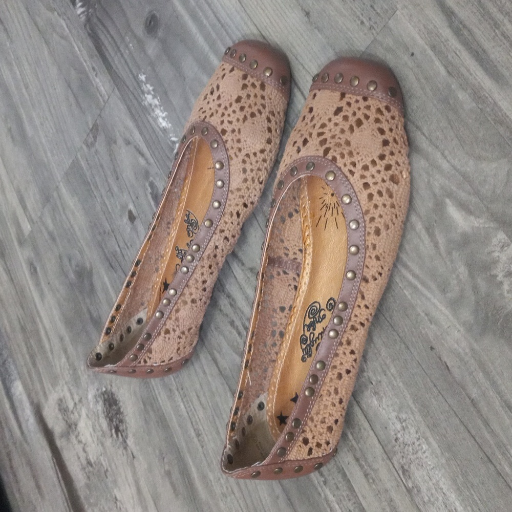Naughty Monkey Women's Yoko Flat Brown Size 7.5